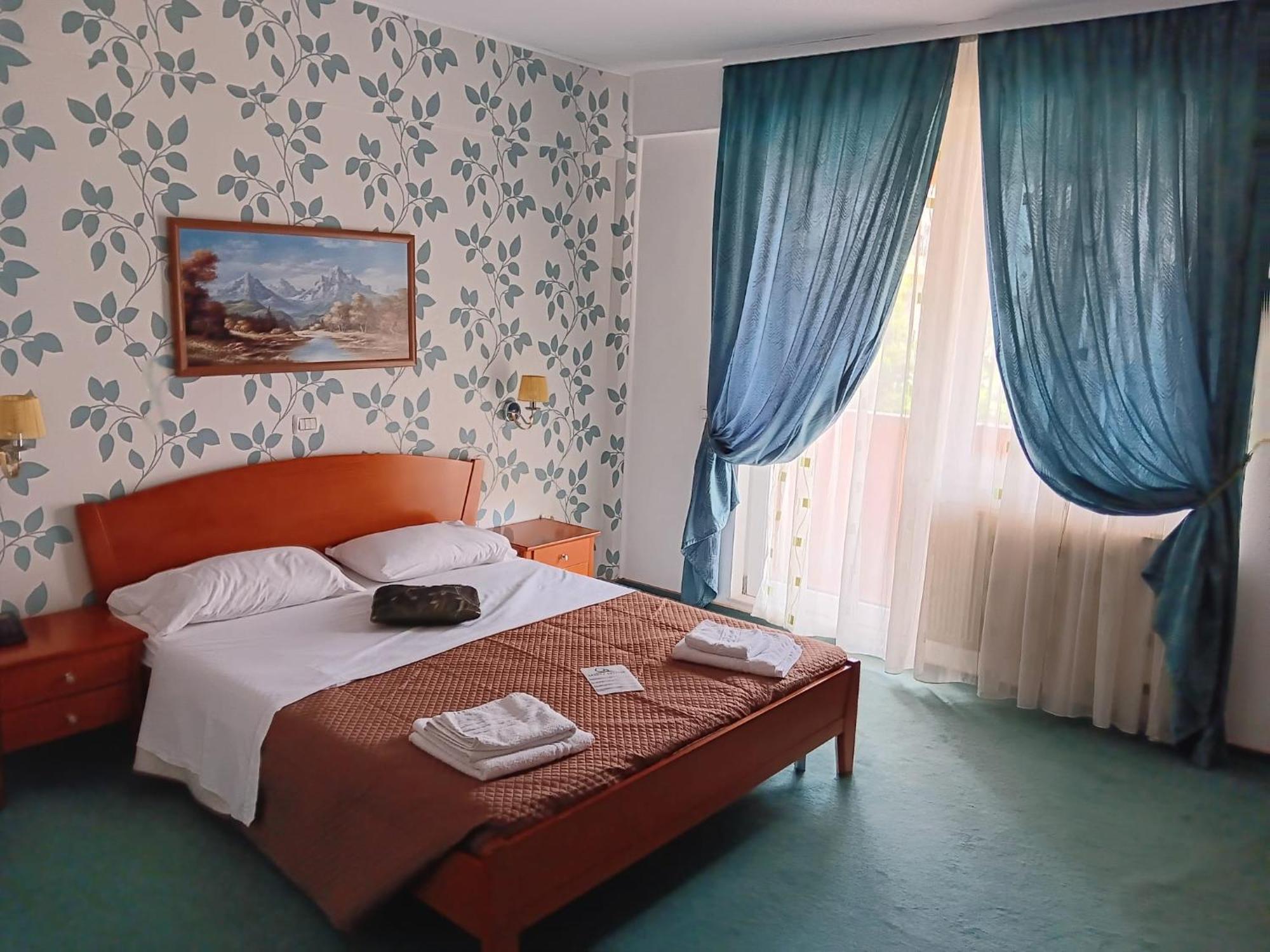 Hotel Vila Veneto 티미쇼아라 외부 사진