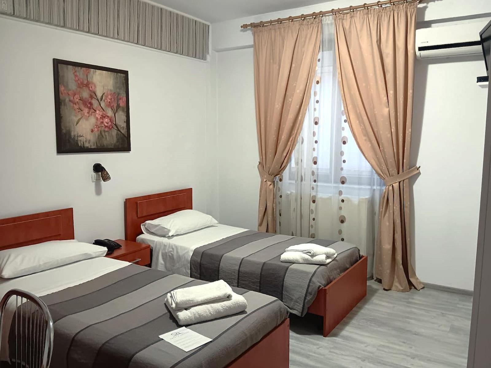 Hotel Vila Veneto 티미쇼아라 외부 사진